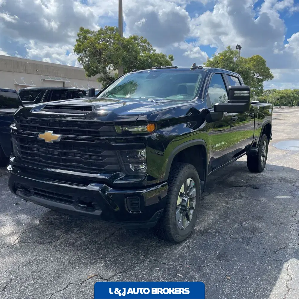 2024 Chevrolet Silverado 2500HD Custom