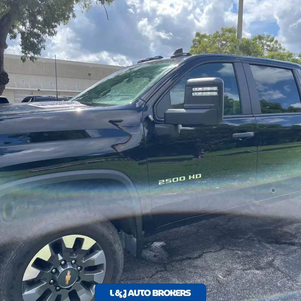 2024 Chevrolet Silverado 2500HD Custom