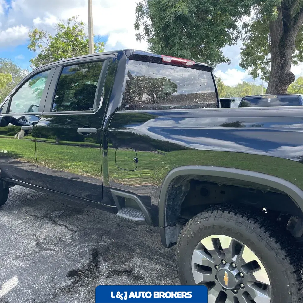 2024 Chevrolet Silverado 2500HD Custom