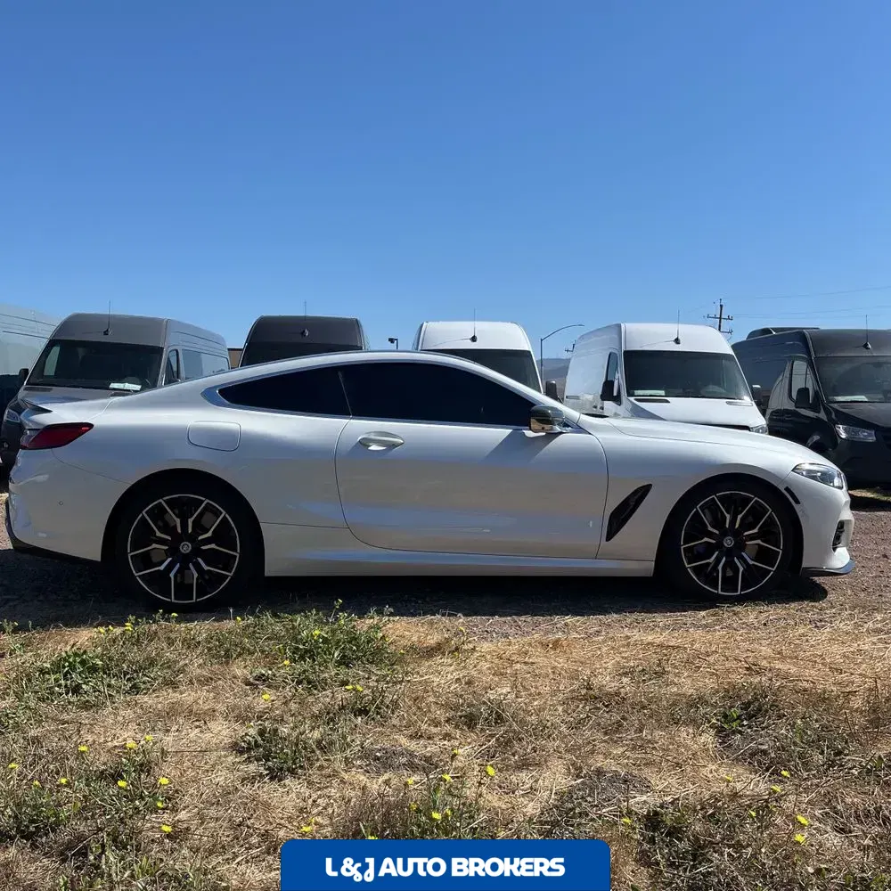 2023 BMW 8-Series M850xi