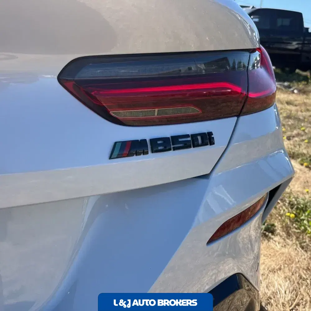2023 BMW 8-Series M850xi