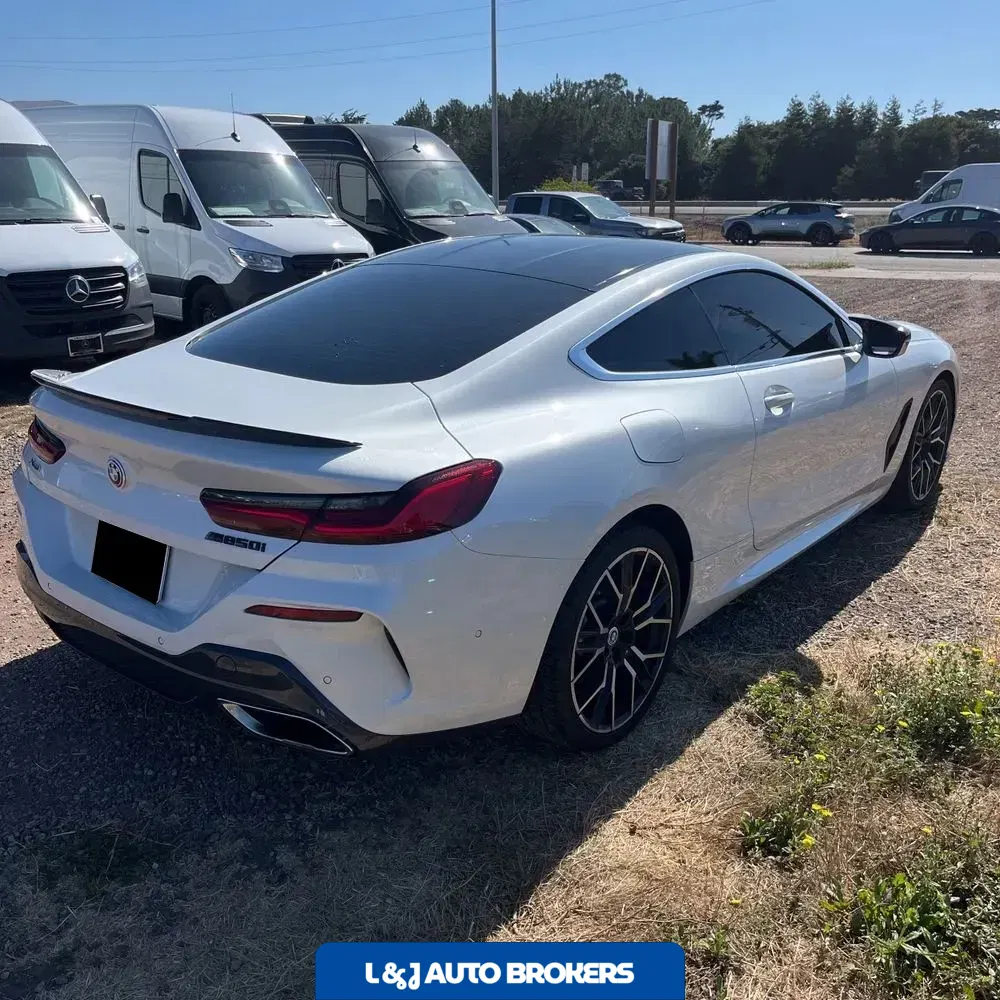 2023 BMW 8-Series M850xi