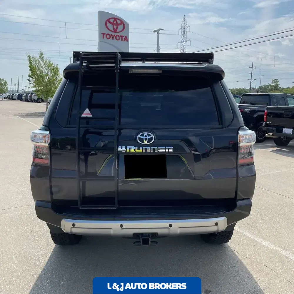 2022 Toyota 4Runner TRD Off-Road Premium