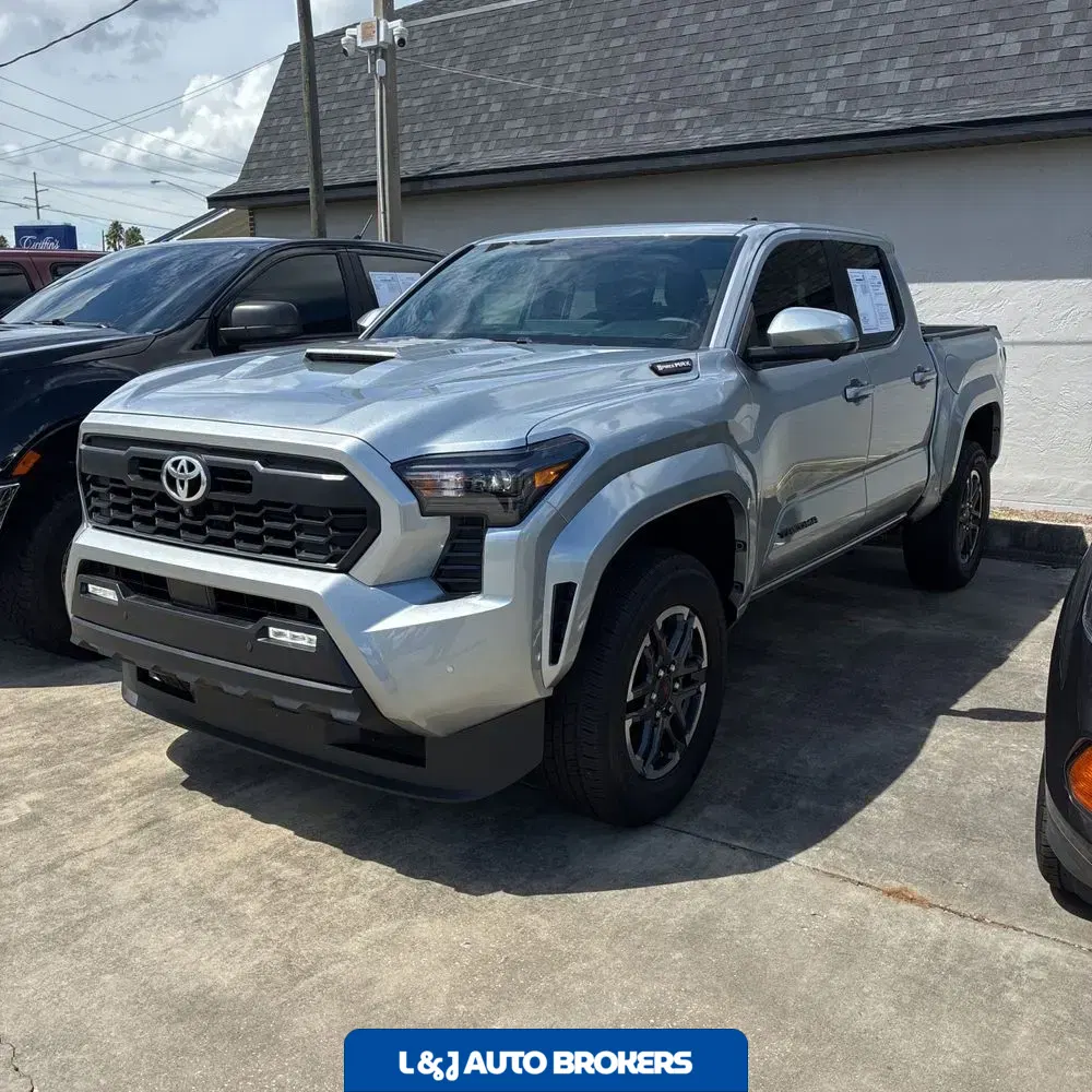 2025 Toyota Tacoma TRD Sport HV