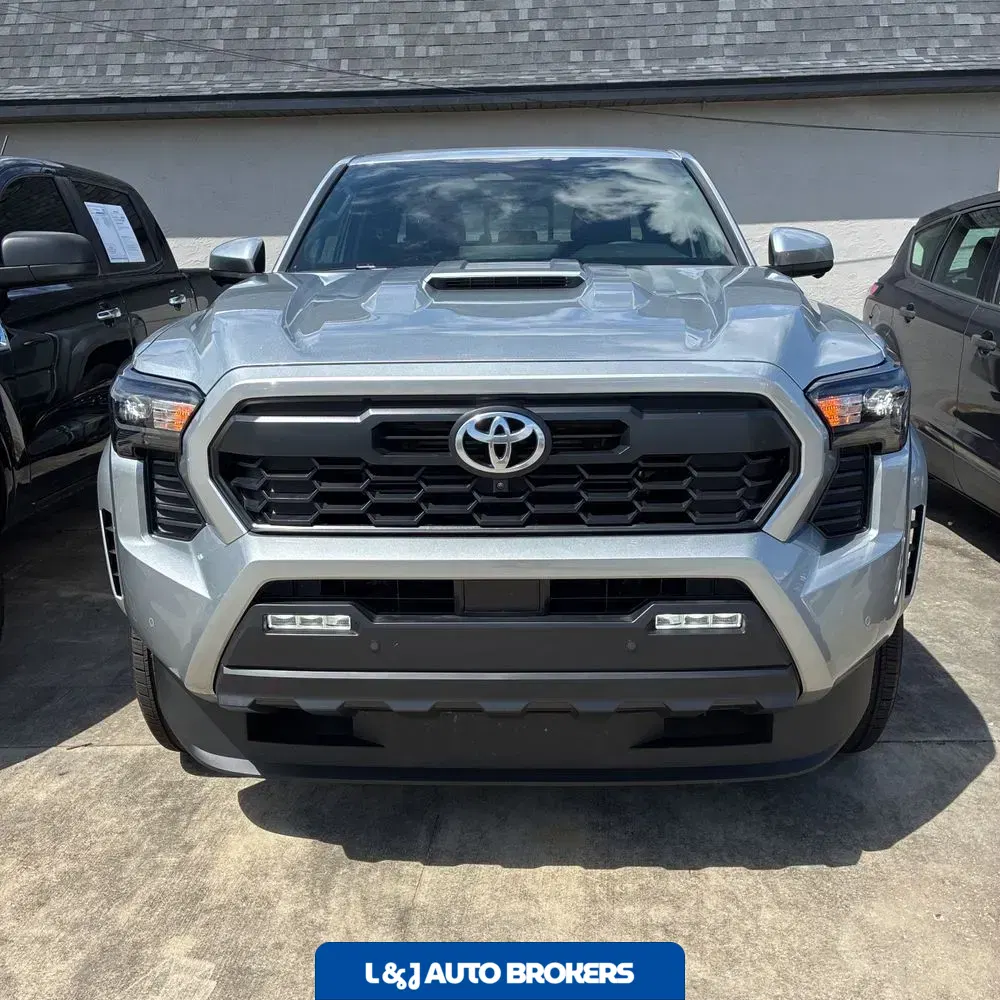 2025 Toyota Tacoma TRD Sport HV