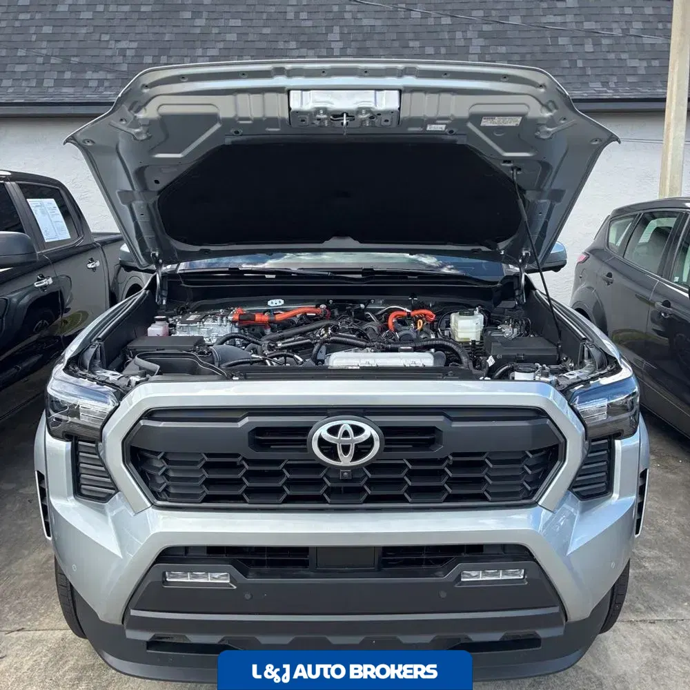 2025 Toyota Tacoma TRD Sport HV