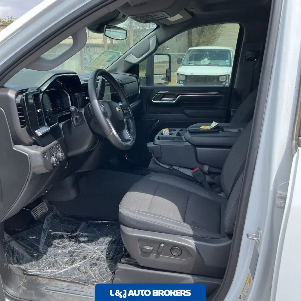 2024 Chevrolet Silverado 3500HD LT