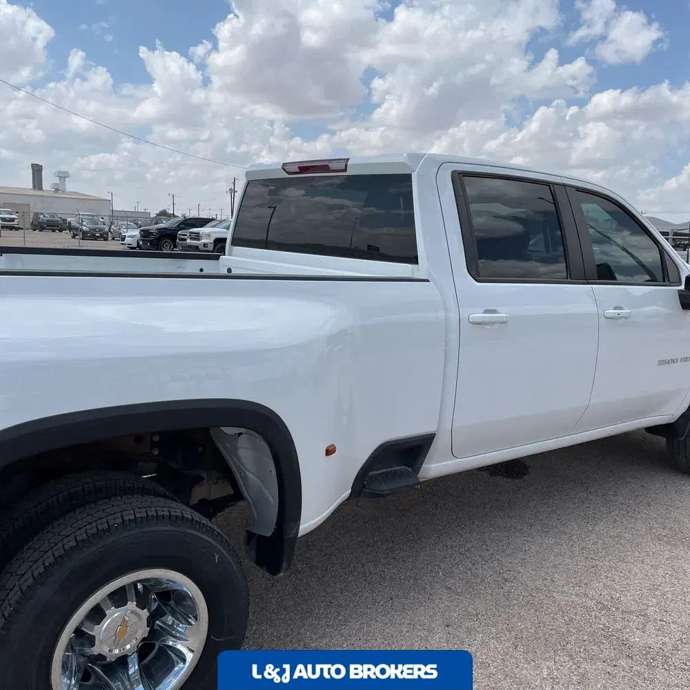 2024 Chevrolet Silverado 3500HD LT