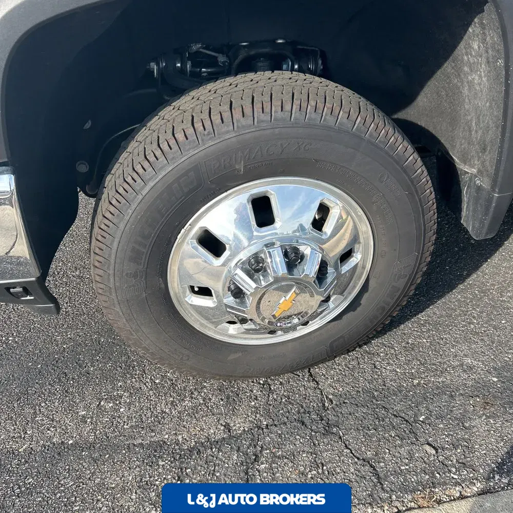 2025 Chevrolet Silverado 3500HD LTZ
