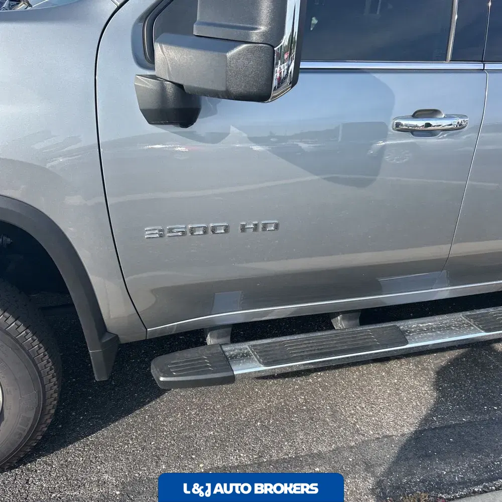 2025 Chevrolet Silverado 3500HD LTZ
