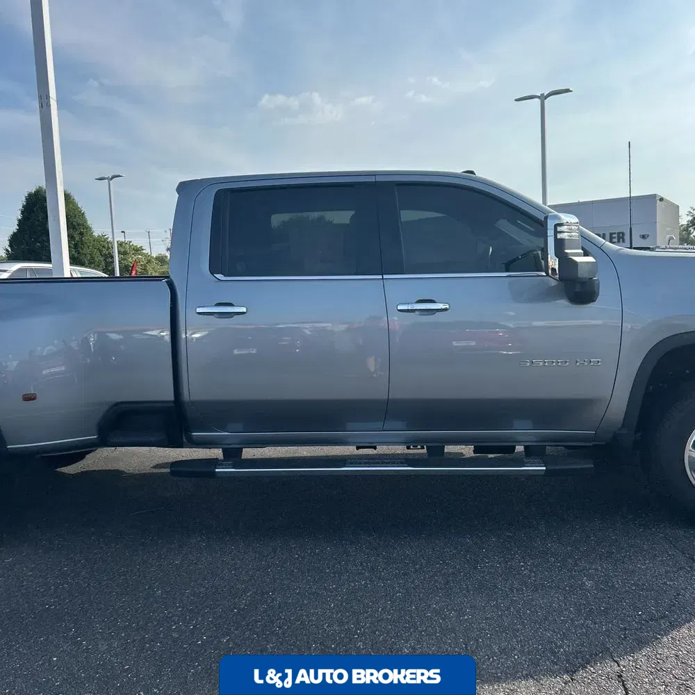 2025 Chevrolet Silverado 3500HD LTZ