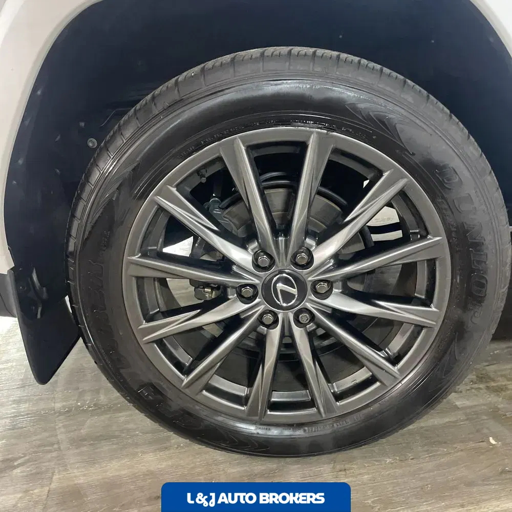 2024 Lexus LX 600 F SPORT Handling