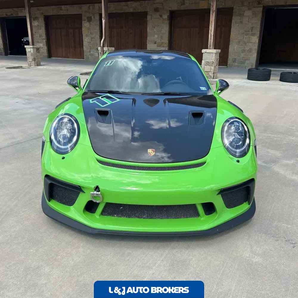 2019 Porsche 911 Carrera