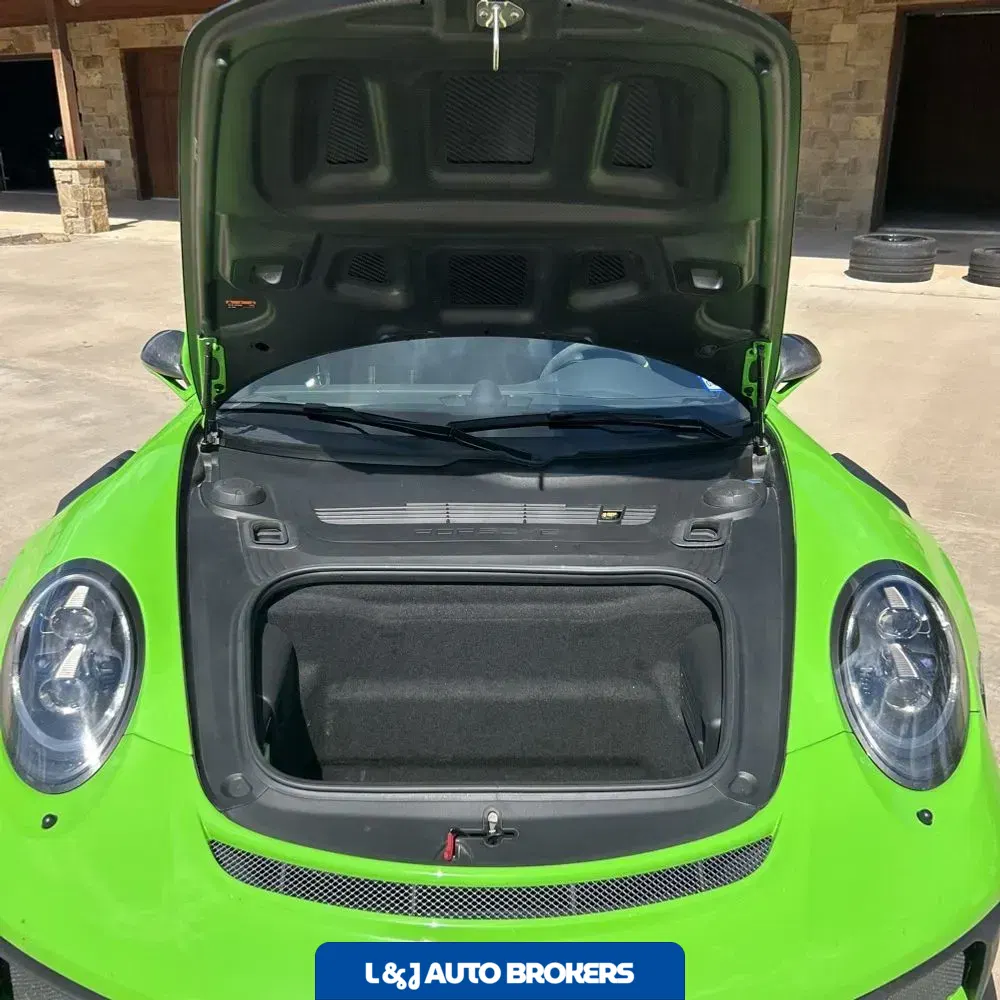 2019 Porsche 911 Carrera