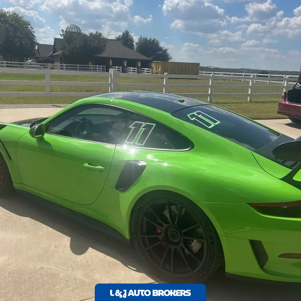 2019 Porsche 911 Carrera