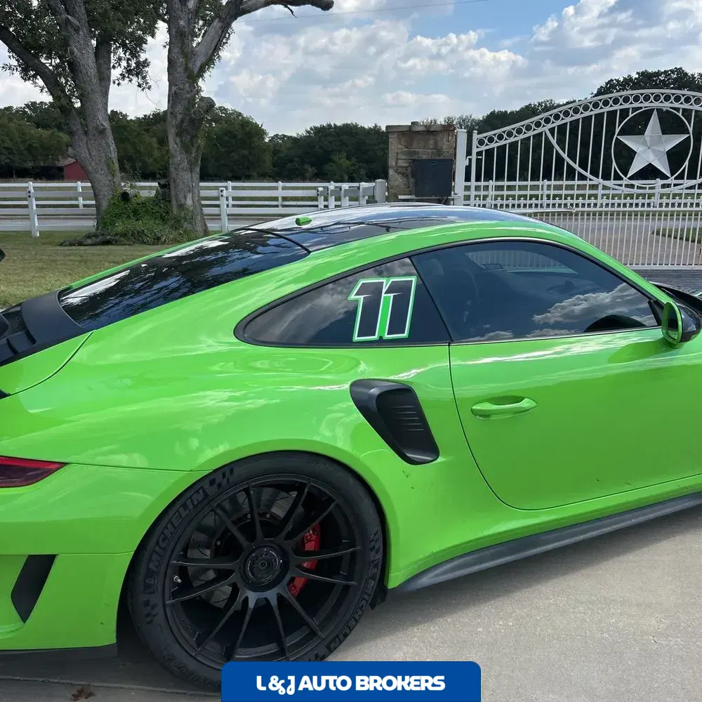 2019 Porsche 911 Carrera