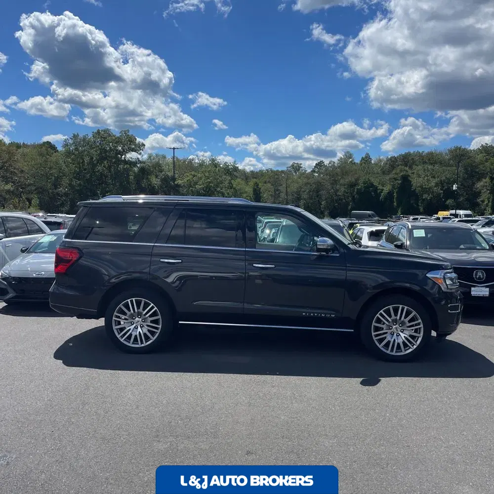 2023 Ford Expedition Platinum