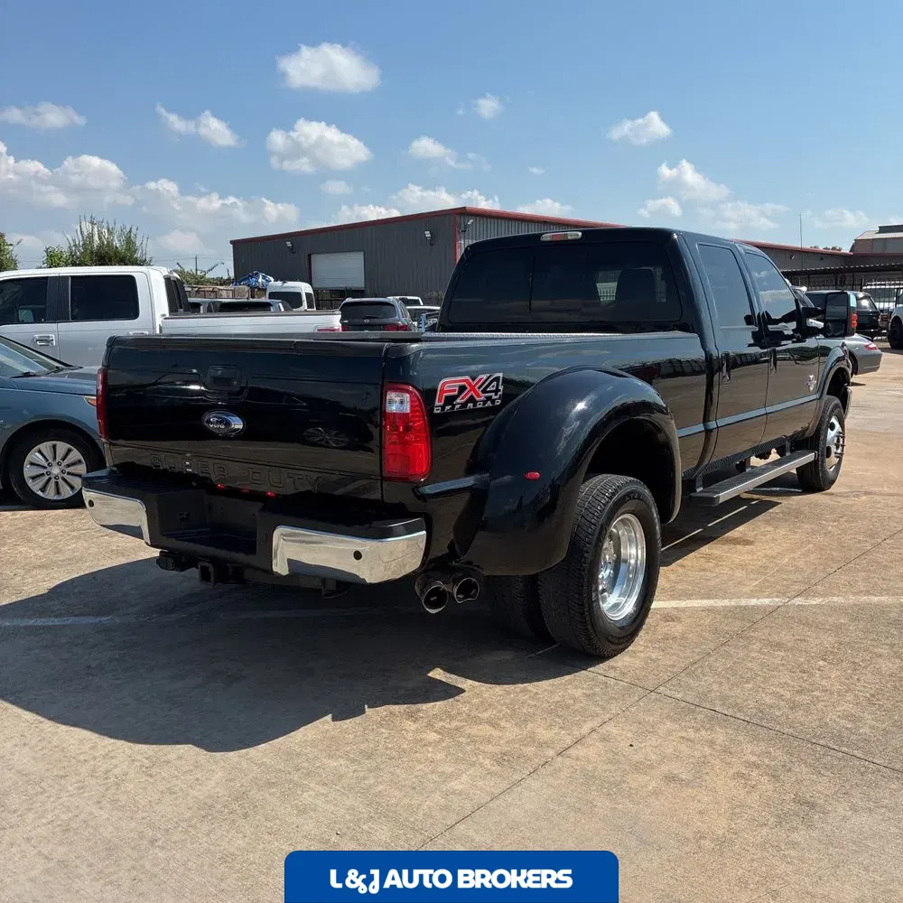 2016 Ford F-350 Super Duty Lariat