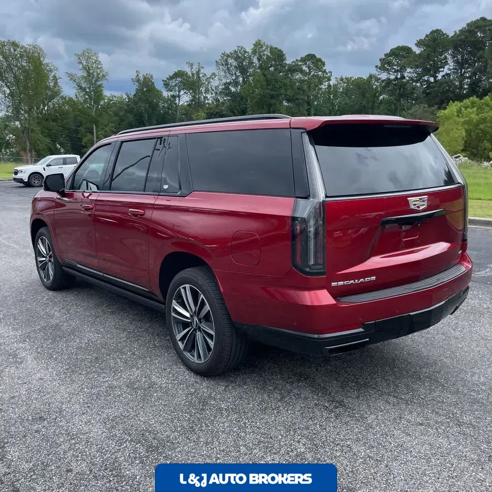2025 Cadillac Escalade ESV Sport