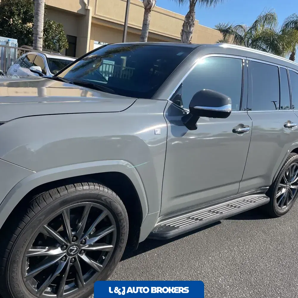 2023 Lexus LX 600 F SPORT Handling