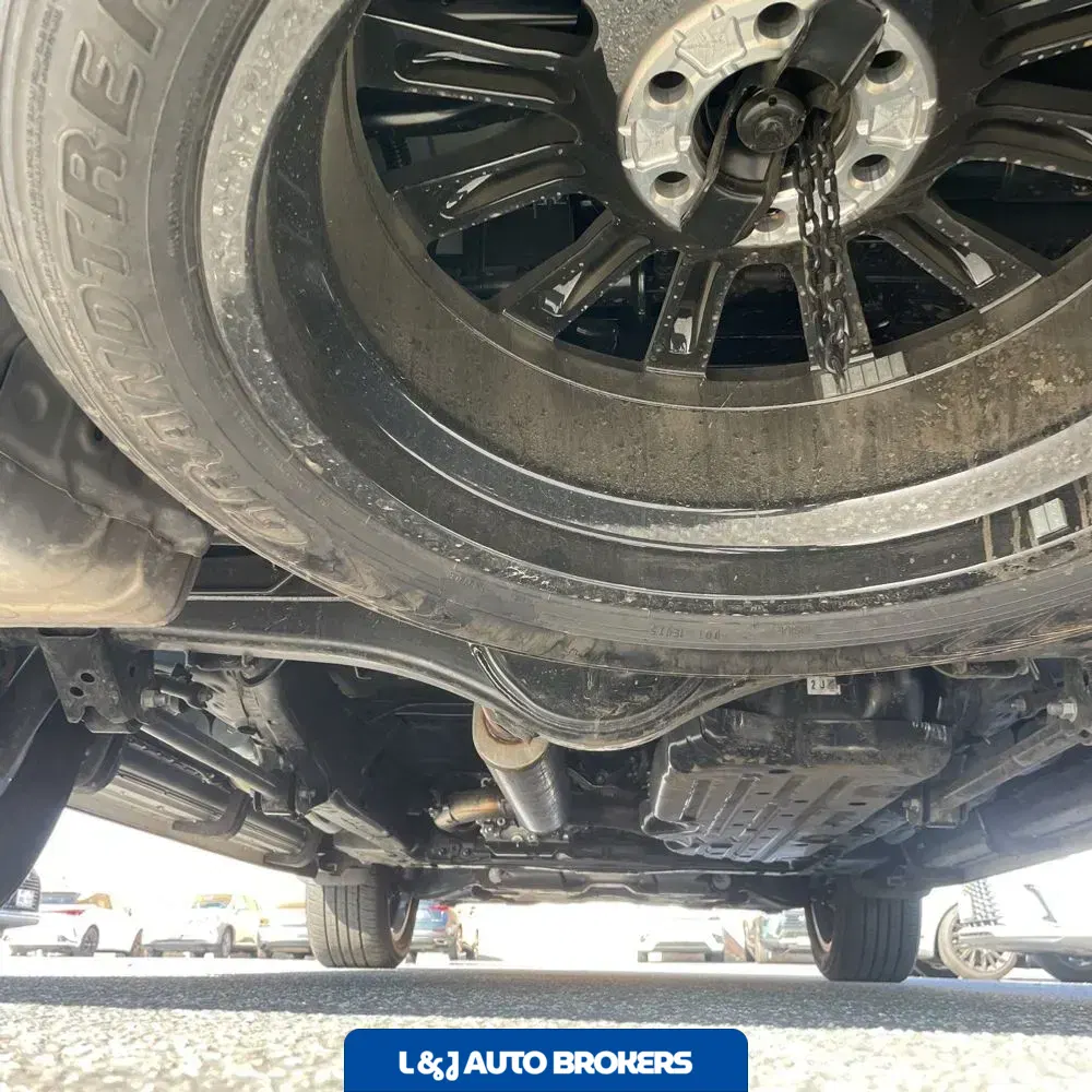 2023 Lexus LX 600 F SPORT Handling