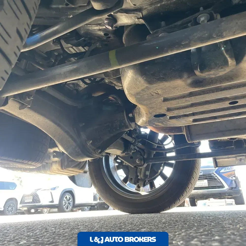 2023 Lexus LX 600 F SPORT Handling