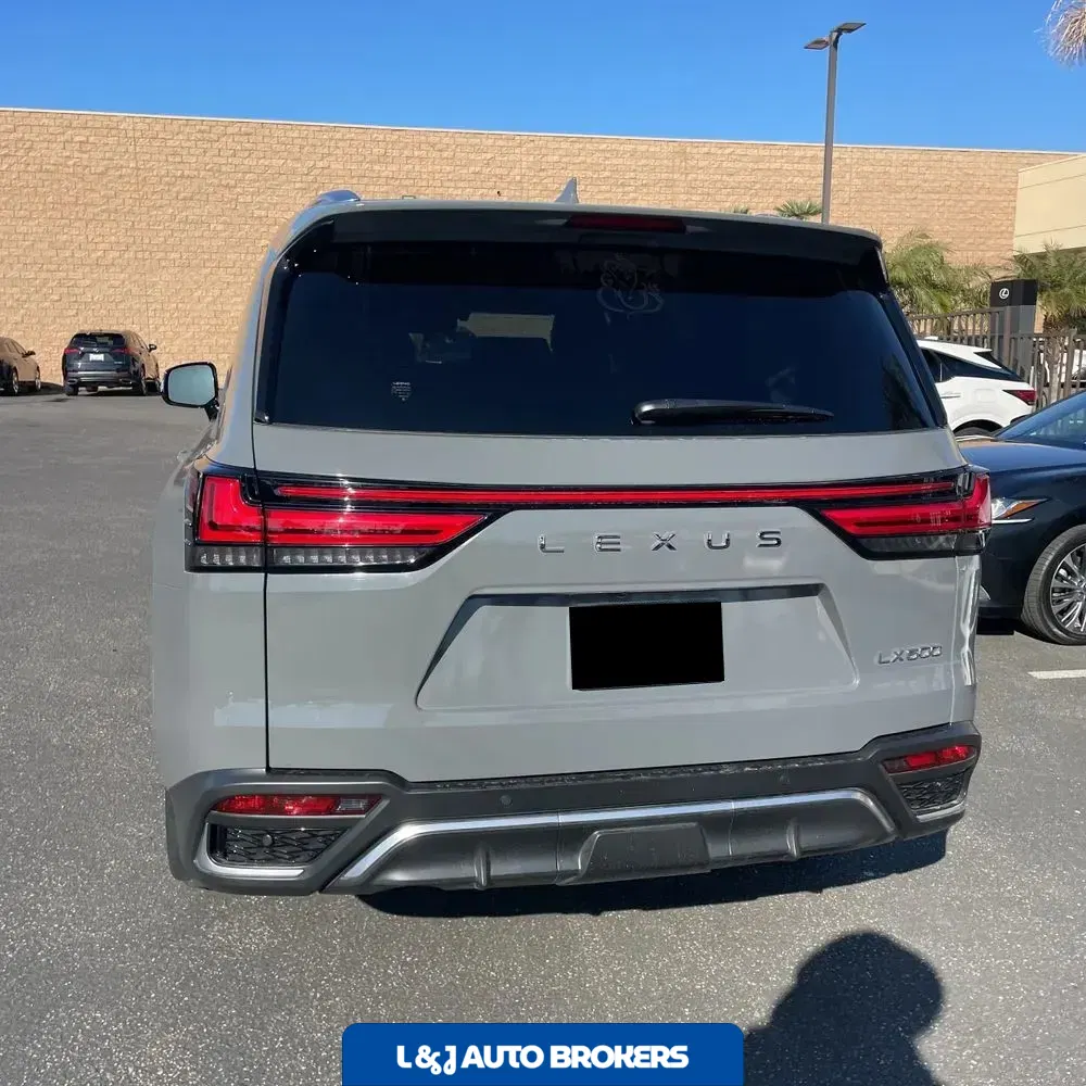 2023 Lexus LX 600 F SPORT Handling