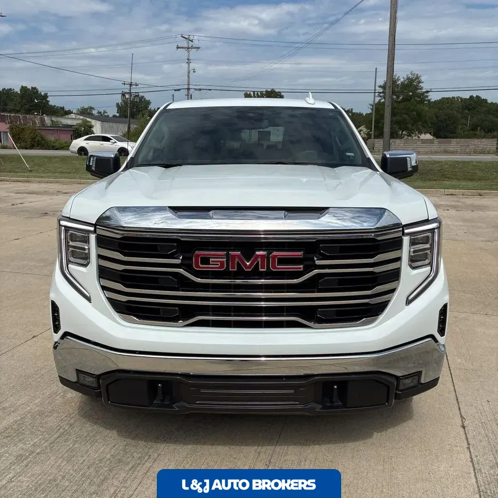 2025 GMC Sierra 1500 SLT