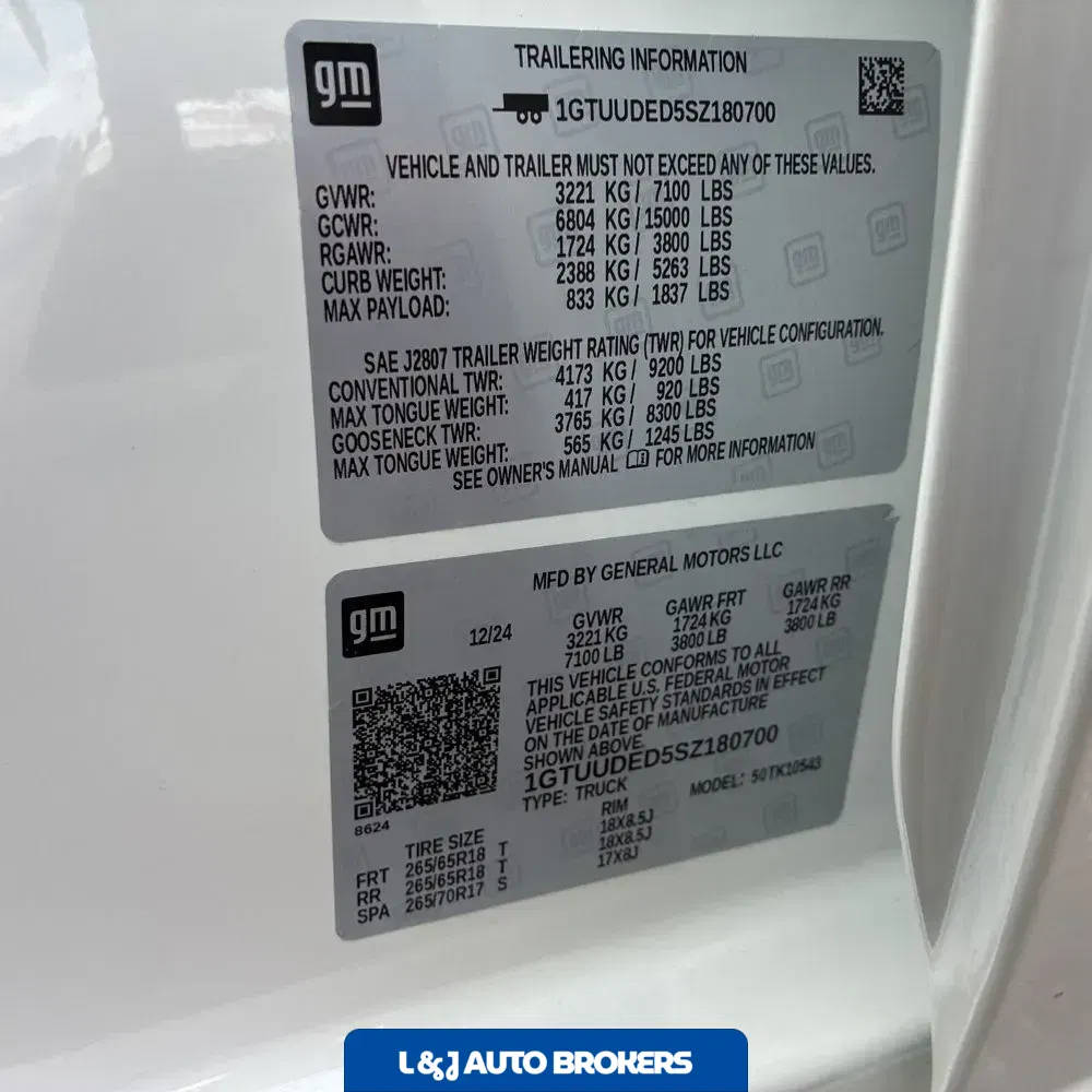 2025 GMC Sierra 1500 SLT