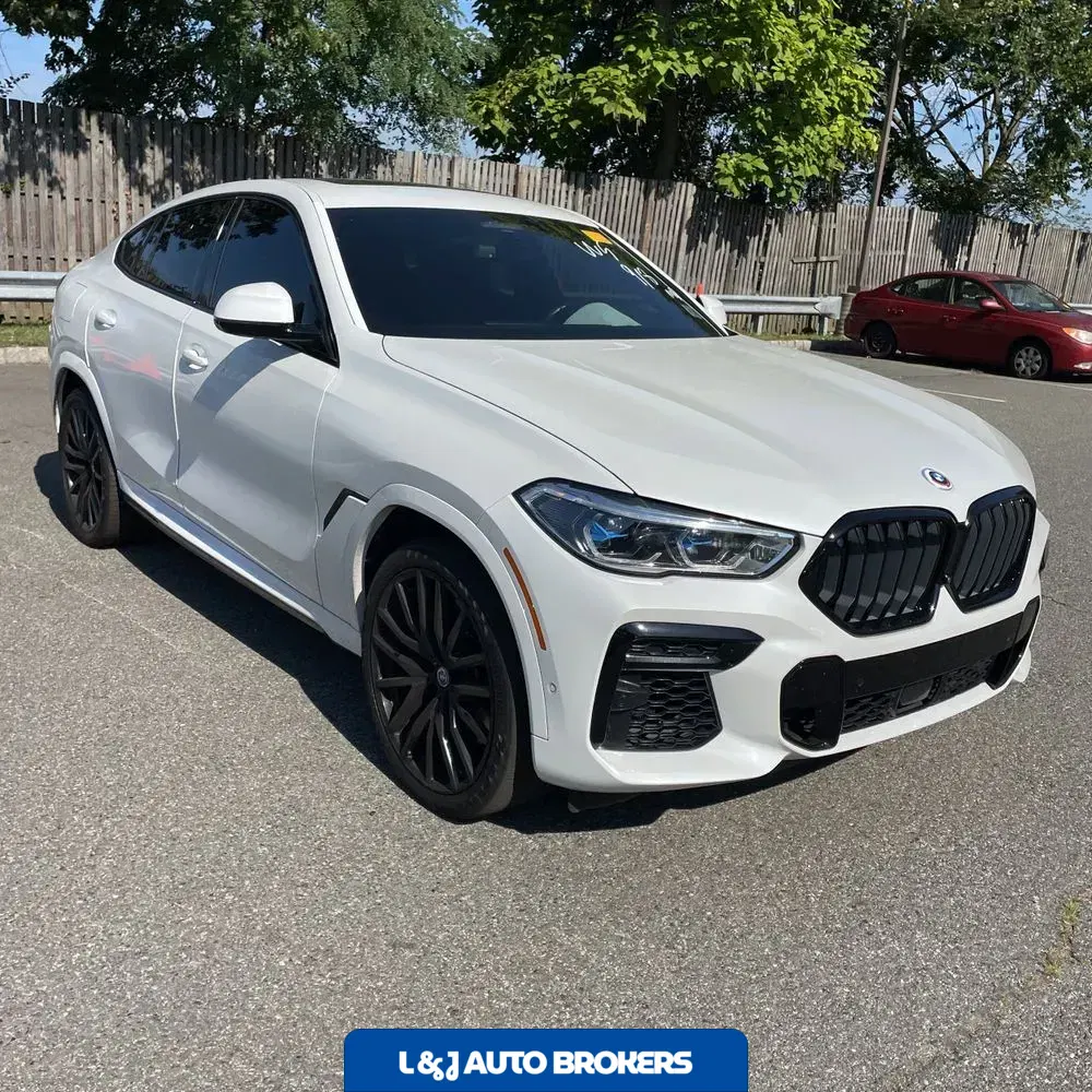 2023 BMW X6 M50i