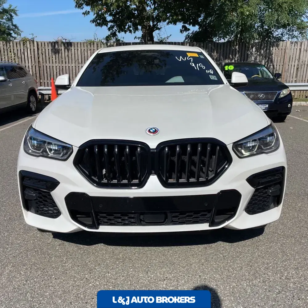 2023 BMW X6 M50i