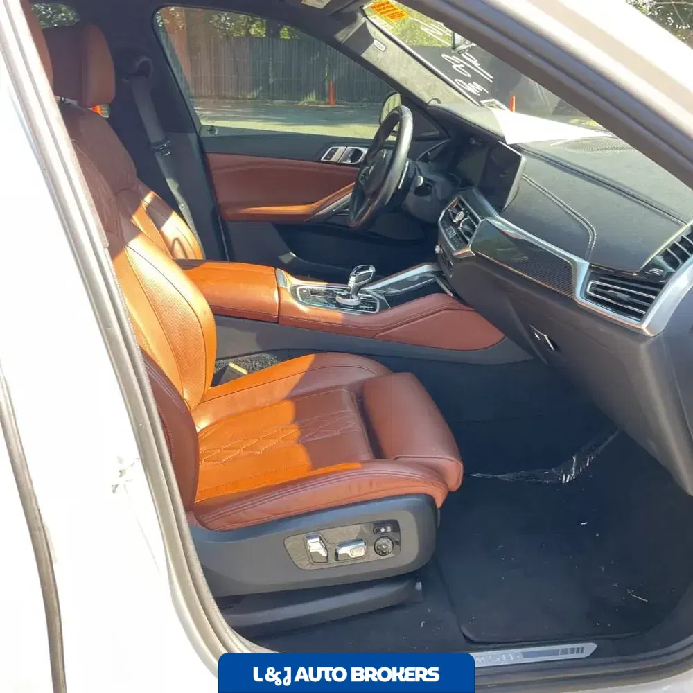 2023 BMW X6 M50i