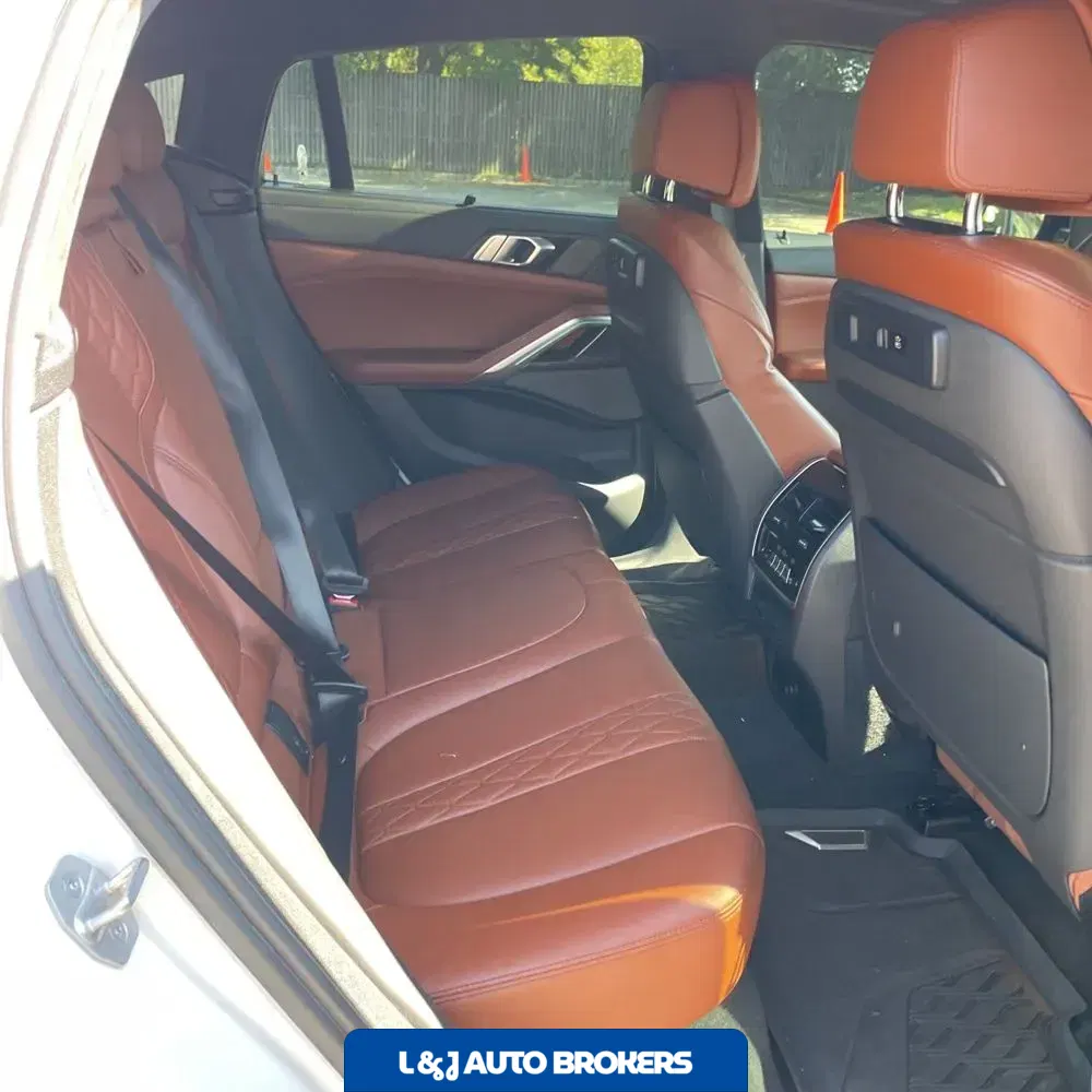 2023 BMW X6 M50i