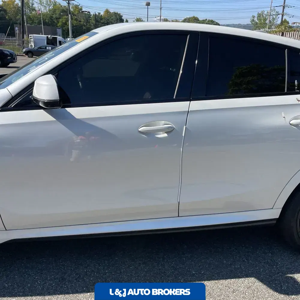 2023 BMW X6 M50i