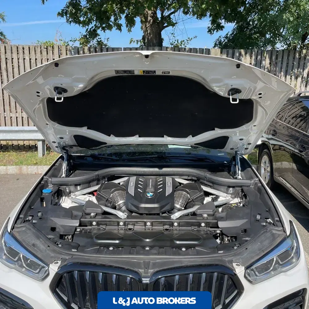 2023 BMW X6 M50i