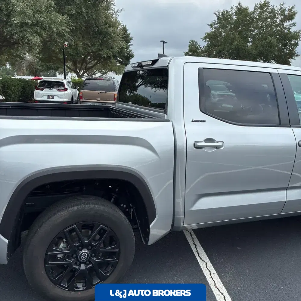 2025 Toyota Tundra Limited HV