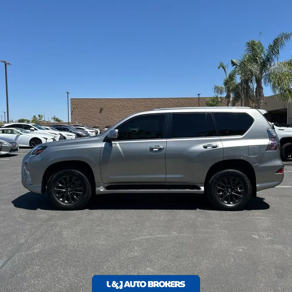 2023 Lexus GX 460 Base