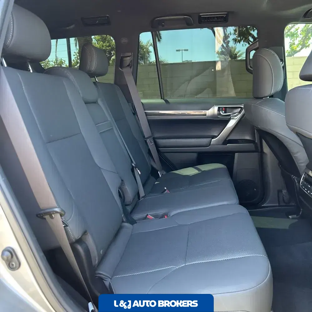 2023 Lexus GX 460 Base