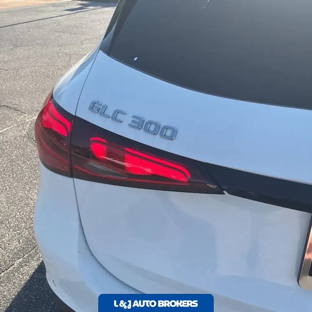 2025 Mercedes-Benz GLC GLC 300 4MATIC