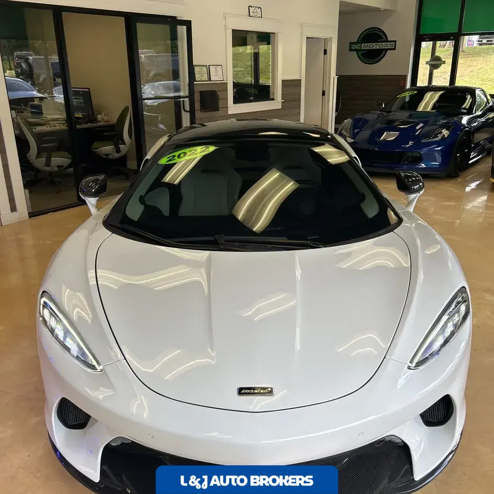2022 McLaren GT Base 2D Coupe