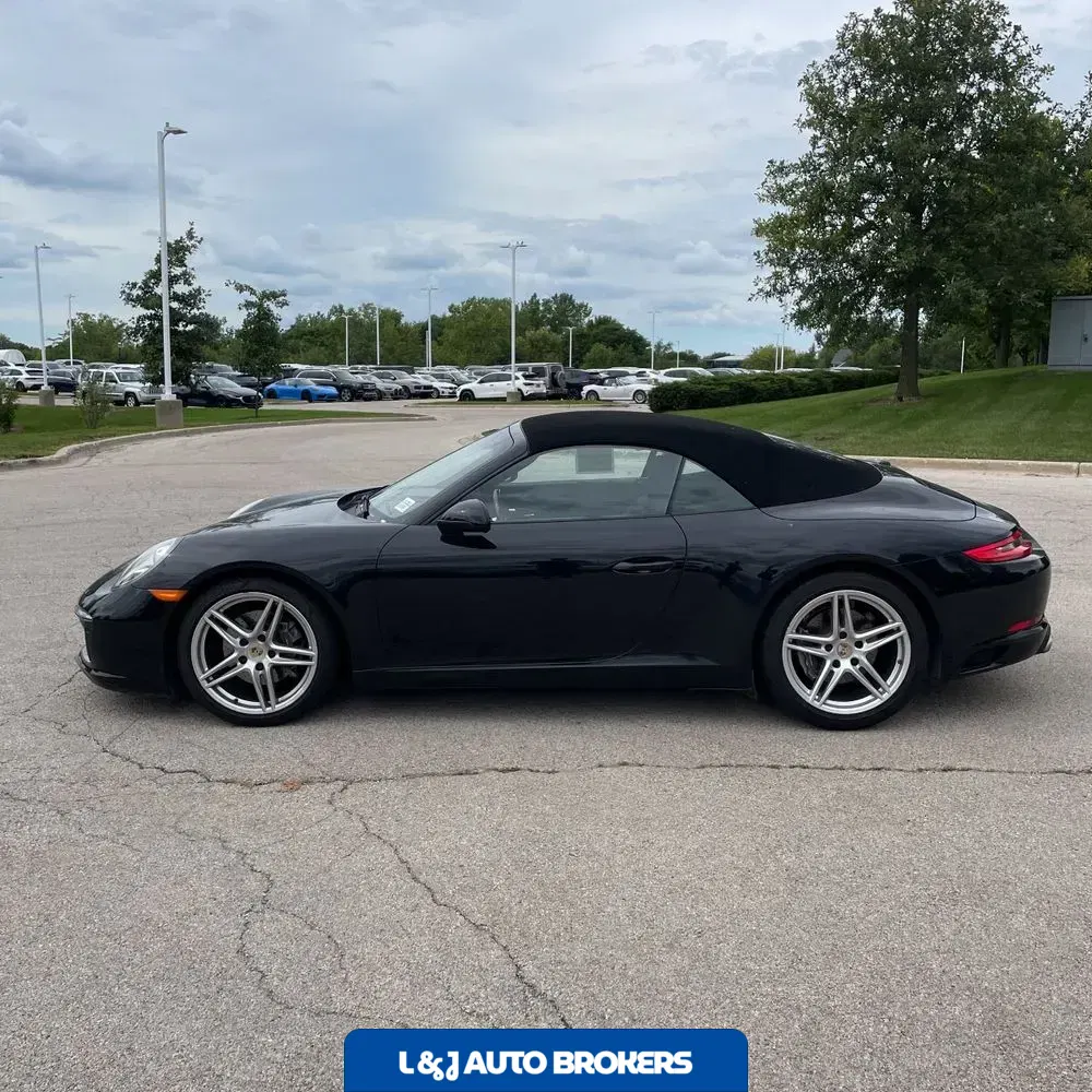 2017 Porsche 911 Carrera
