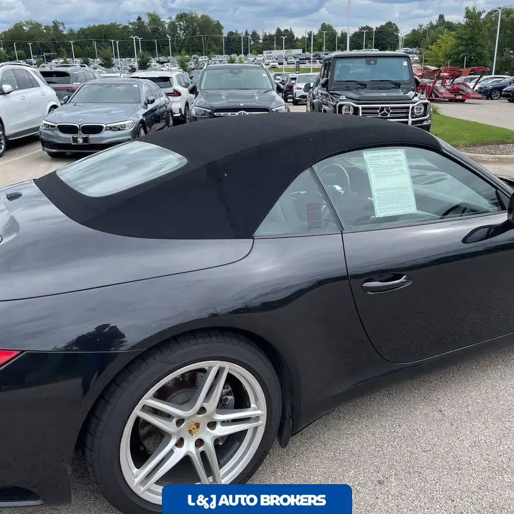2017 Porsche 911 Carrera