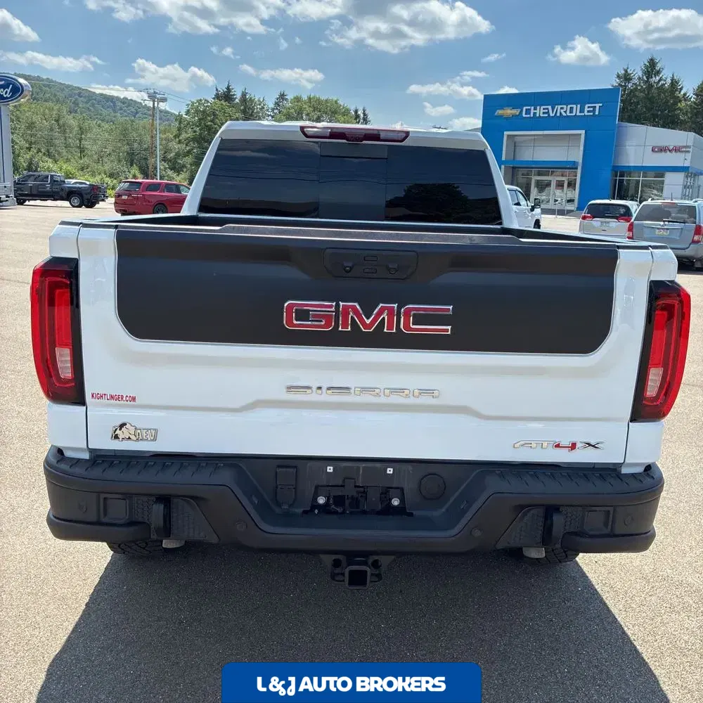 2024 GMC Sierra 1500 AT4X