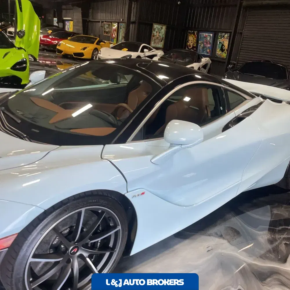 2018 McLaren 720S Base
