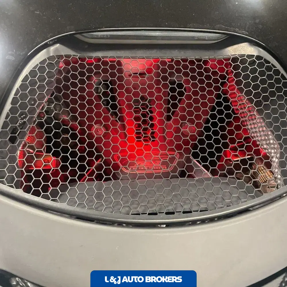 2018 McLaren 720S Base