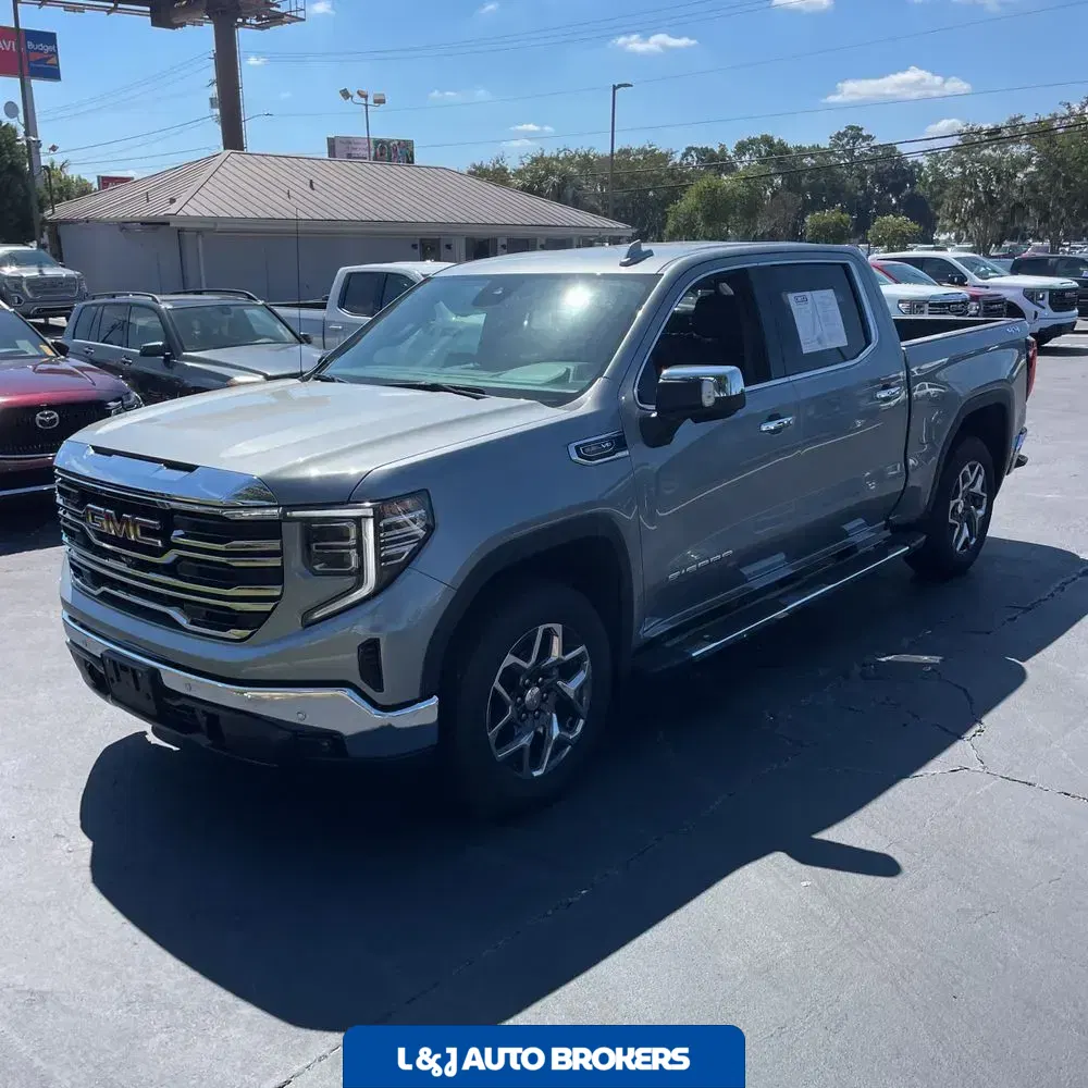 2025 GMC Sierra 1500 SLT