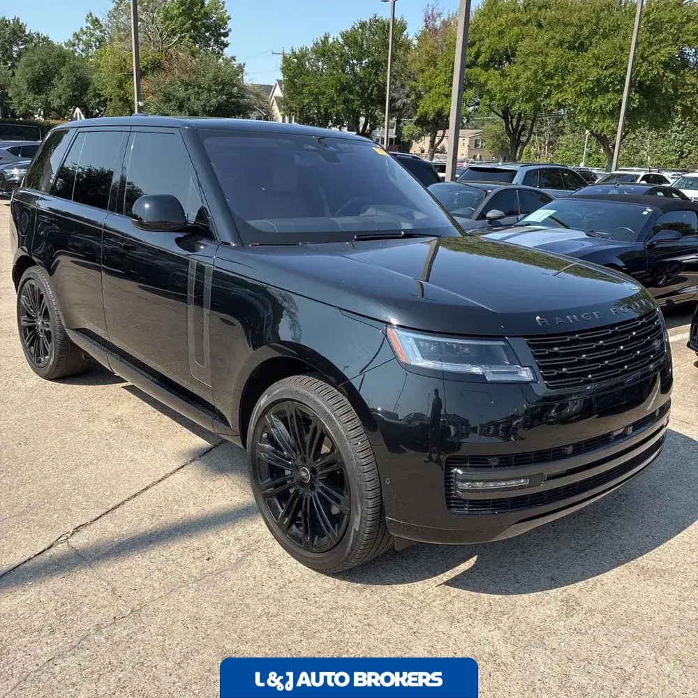 2023 Land Rover Range Rover SE