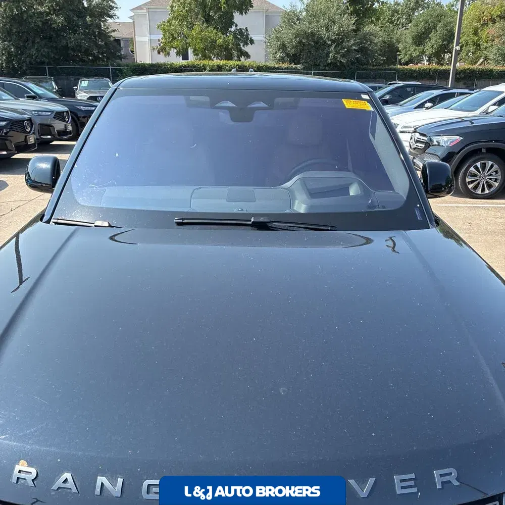 2023 Land Rover Range Rover SE