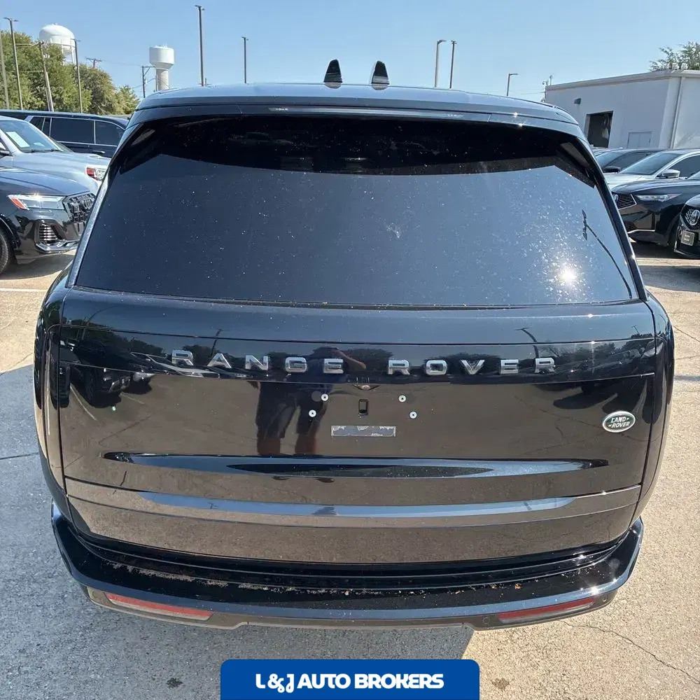 2023 Land Rover Range Rover SE