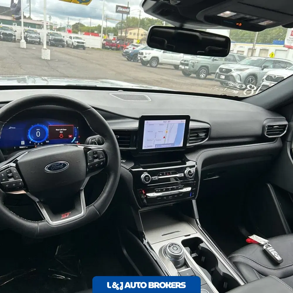 2023 Ford Explorer ST
